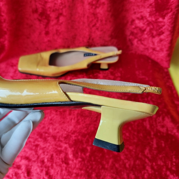 Vintage Shoes Women's by BALLY 37 EU 6 1/2 US Size Yellow Real Patent Leather π - Picture 6 of 16